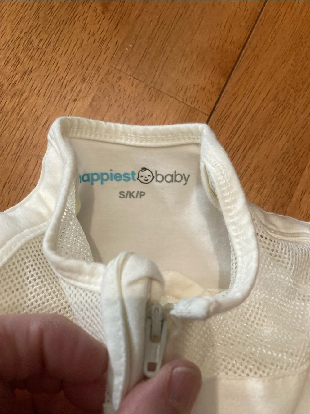 Set of 2 Happiest Baby swaddles from SNOO - Small 0-2 M and Medium 2-4 M - cream